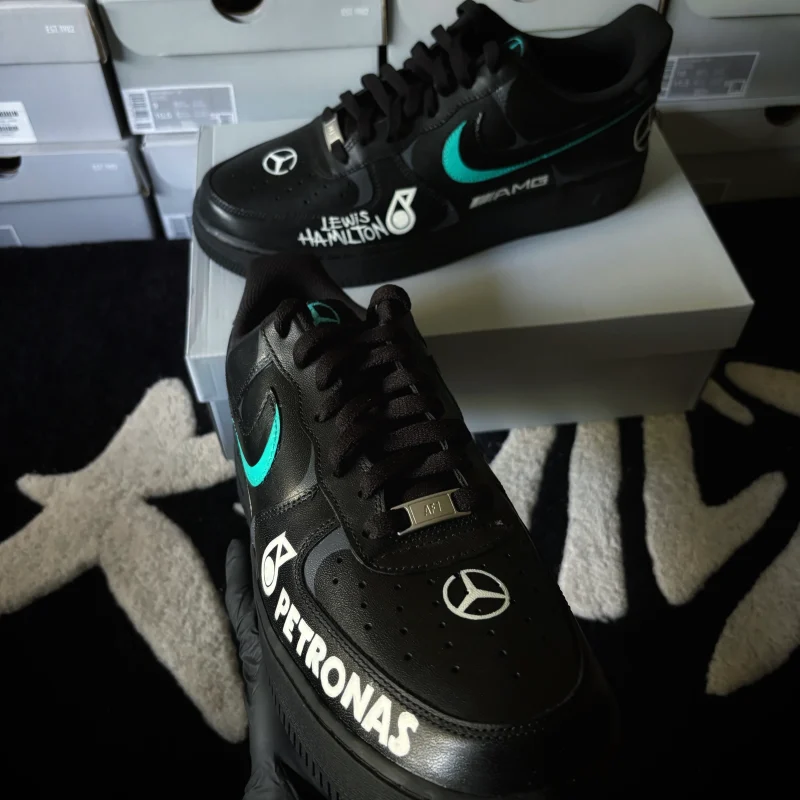 Mercedes AMG F1 Air Force 1 Custom - Image 5