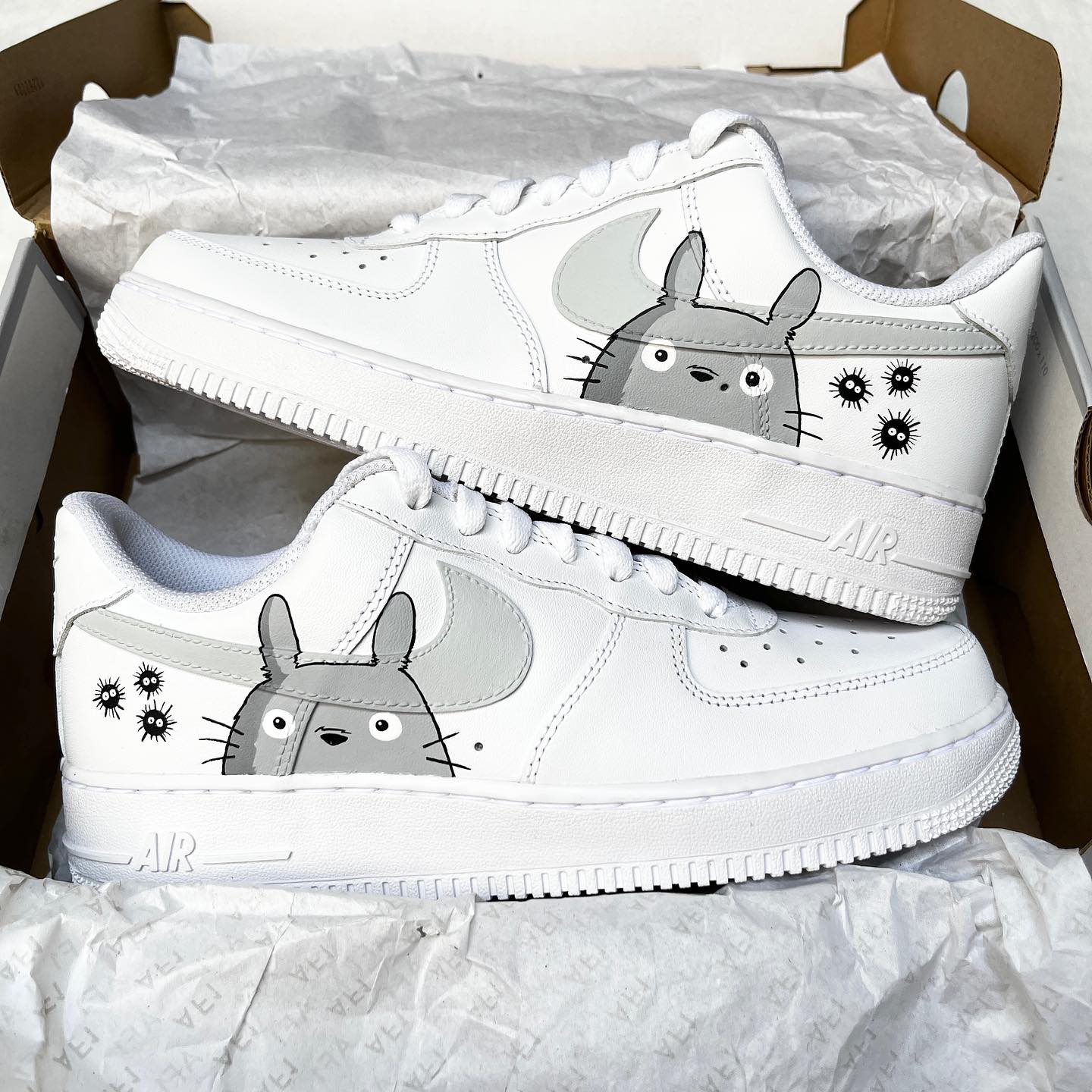 Studio Ghibli - Tororo Air Force 1 Custom