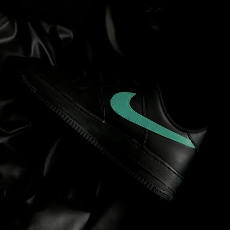 Tiffany Air Force 1 Custom - Image 2